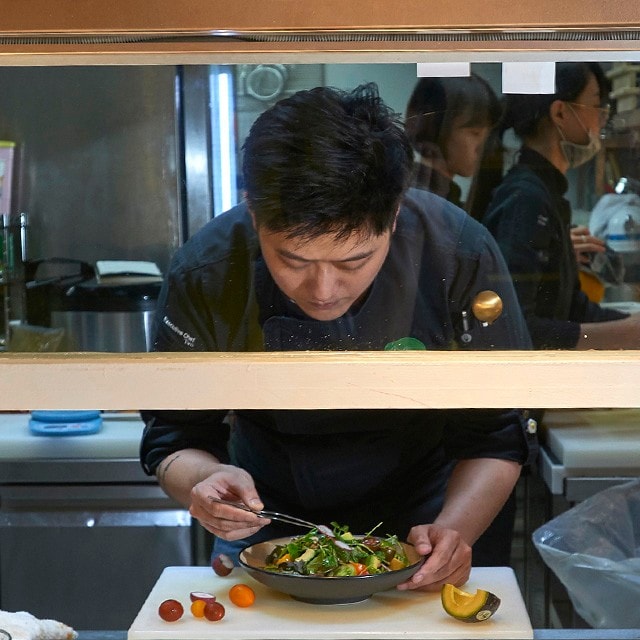 Smart Eating 新一代蔬食餐廳行銷學─小小樹食
