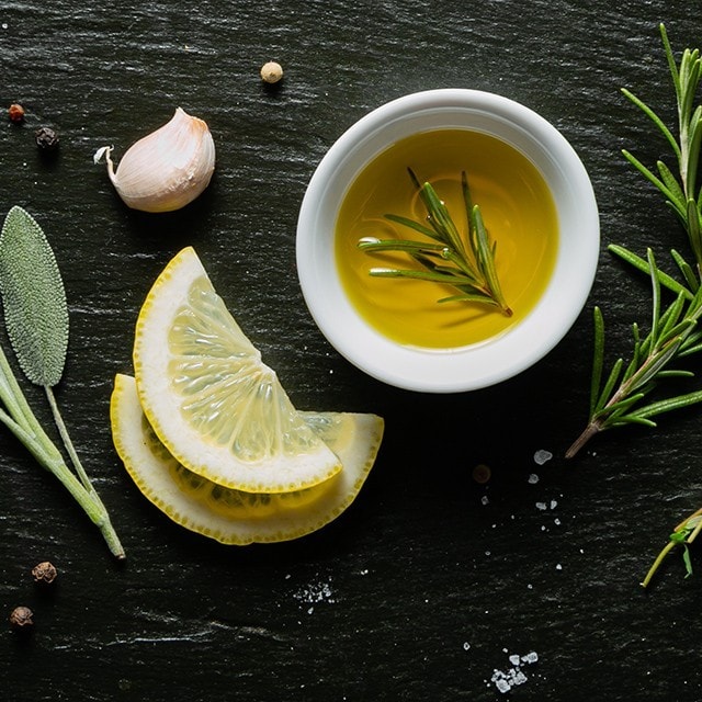 用對6種香草 讓主廚調出耳目一新的香草醬