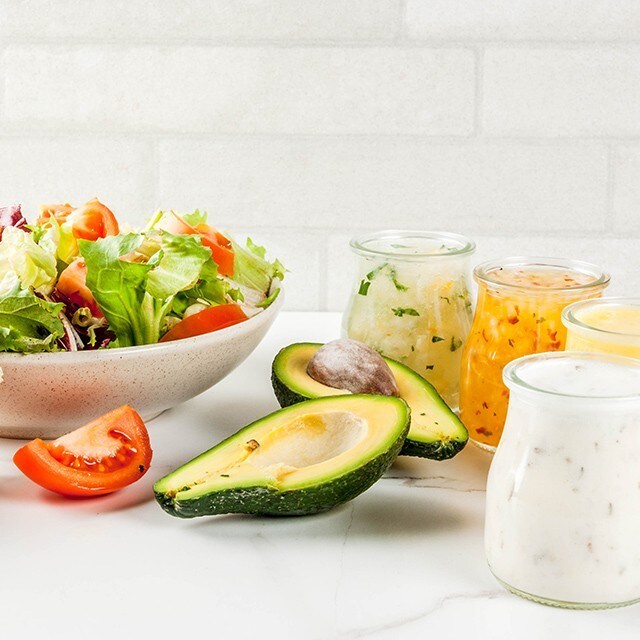 油醋醬怎麼用最好吃?夏日沙拉輕盈首選,多種風味輕鬆上桌 油醋醬怎麼用最好吃?夏日沙拉輕盈首選,多種風味輕鬆上桌