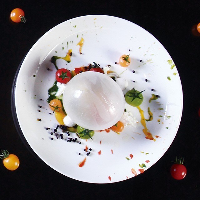 大廚的沙拉擺盤藝術:君品酒店王輔立主廚示範(下篇) 大廚的沙拉擺盤藝術:君品酒店王輔立主廚示範(下篇)