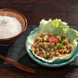 冬蔭炒打拋豬肉 冬蔭炒打拋豬肉