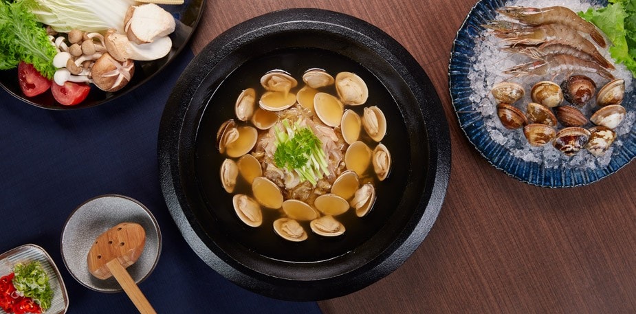 酸香回甘的海洋鮮味：酸菜蛤蜊鍋｜火鍋靈感湯頭系列