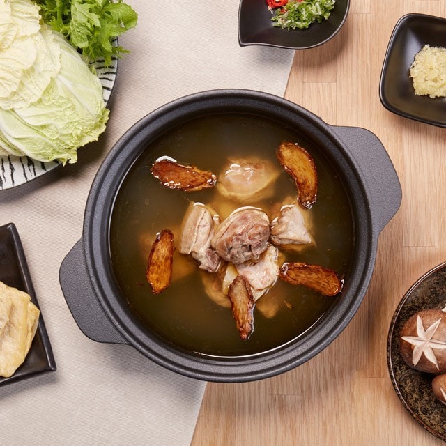 秋冬台味火鍋新風潮,首選麻油雞鍋|火鍋靈感湯頭系列 秋冬台味火鍋新風潮,首選麻油雞鍋|火鍋靈感湯頭系列