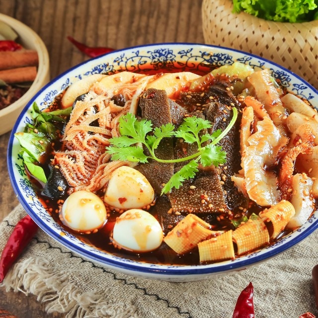 重口味火鍋多樣化!四川麻辣燙、冒菜與台灣湯滷的差異 重口味火鍋多樣化!四川麻辣燙、冒菜與台灣湯滷的差異