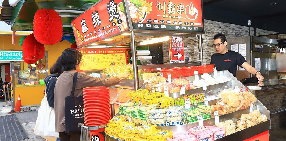 滷味食材擺對顧客才會夾好夾滿 川醉湘麻辣燙以心理學提高競爭力