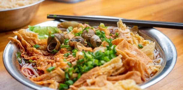 螺螄粉的湯頭原料、醬包或食材,均有進口法規的規範。 螺螄粉的湯頭原料、醬包或食材,均有進口法規的規範。