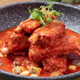 提鮮不搶味的雞汁金湯底，助您做出滿桌好料理！