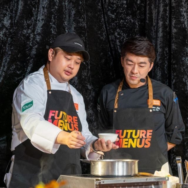 《黑白大廚》料理狂人尹男老專訪｜從家常記憶到國際融合的重組挑戰