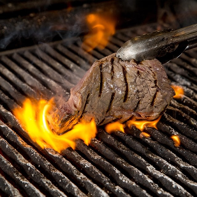 炭燒必備知識—荔枝木炭、龍眼木用途 4種不同火源 香氣各有千秋 炭燒必備知識—荔枝木炭、龍眼木用途 4種不同火源 香氣各有千秋