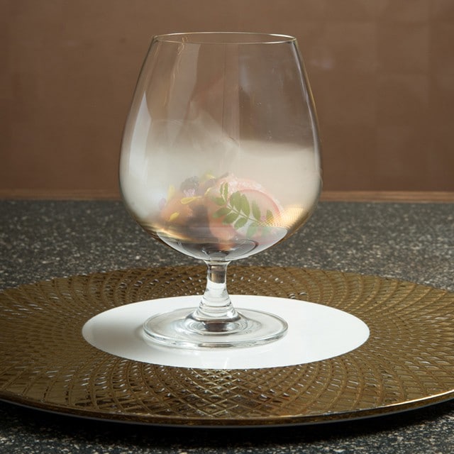 料理擺盤Part 3:酒杯也能擺盤 料理擺盤Part 3:酒杯也能擺盤