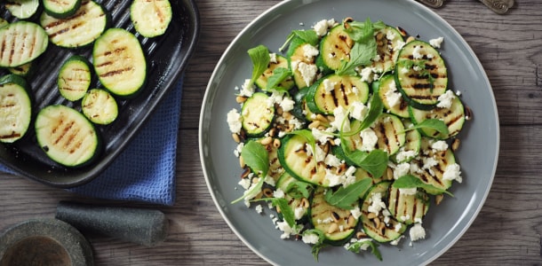  櫛瓜的口感清爽、熱量低，也是餐廳主廚愛用的食材。