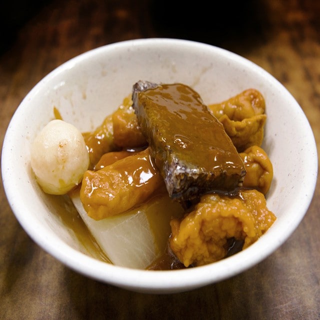 【食在新聞】知名小吃遭檢舉醬料有蟲，衛生局稽查