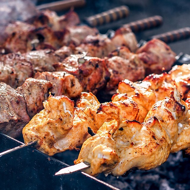 【食在新聞】知名燒肉店遭爆回收吃剩食材