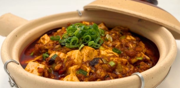 弎弎川酒的主廚會依照季節轉換，微調麻婆豆腐適合的口味。