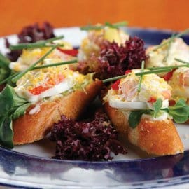 沙拉海鮮什錦小吐司