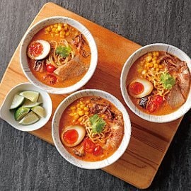 泰式叉燒酸辣麵 泰式叉燒酸辣麵