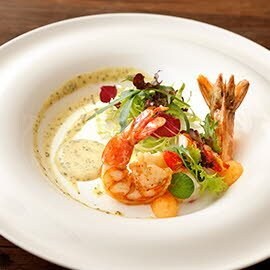 香煎虎蝦沙拉佐香蔥綠胡椒醬 香煎虎蝦沙拉佐香蔥綠胡椒醬